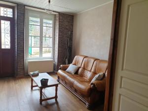 Maison de 3 chambres avec terrasse amenagee et wifi a Nuits