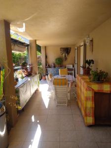 Maison de 3 chambres avec vue sur la mer jardin clos et wifi a Hyeres