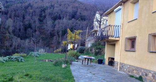 Maison de 3 chambres avec vue sur la ville jardin clos et wifi a La Porta