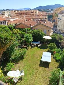 Maison de 3 chambres avec vue sur la ville jardin clos et wifi a Nice