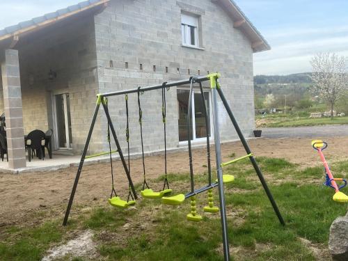 Maison de 4 chambres avec jardin amenage et wifi a Fraize