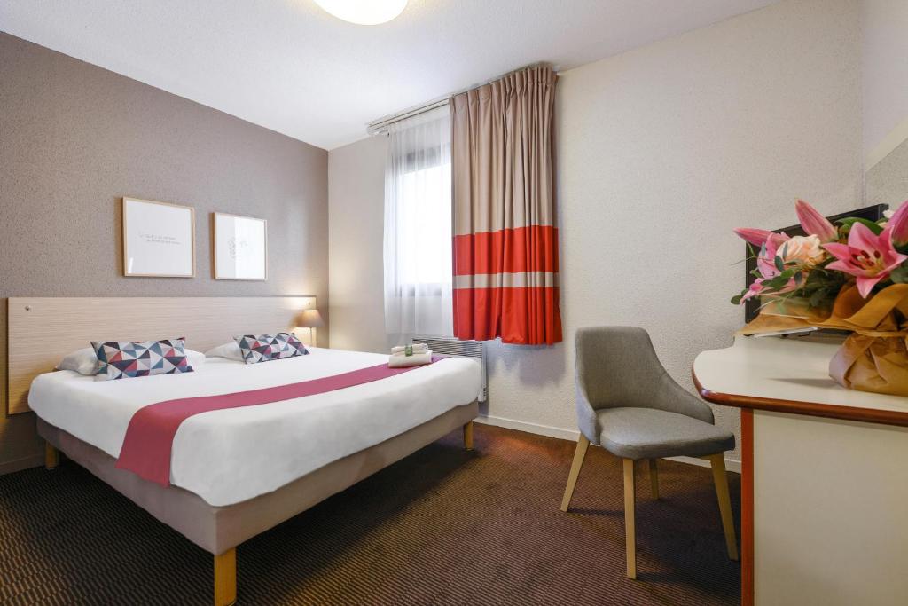 Maison de 4 chambres avec jardin amenage et wifi a Monthenault