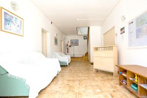 Maison de 4 chambres avec jardin amenage et wifi a Monthenault