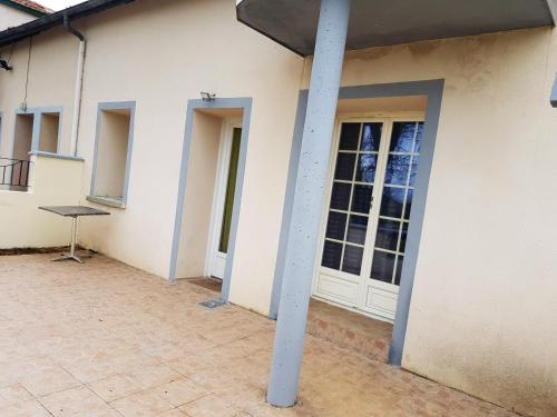 Maison de 4 chambres avec jardin clos et wifi a Fenay
