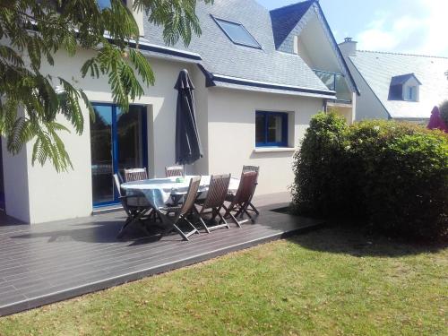 Maison de 4 chambres avec jardin clos et wifi a Locmariaquer Golfe du Morbihan a 1 km de la plage