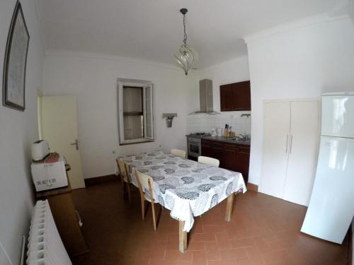 Maison de 4 chambres avec piscine partagee et wifi a Lagrasse