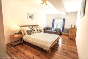 Maison de 4 chambres avec piscine partagee jacuzzi et jardin amenage a Saint Front de Pradoux