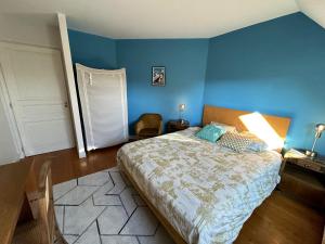 Maison de 4 chambres avec piscine privee jardin amenage et wifi a La Tagniere