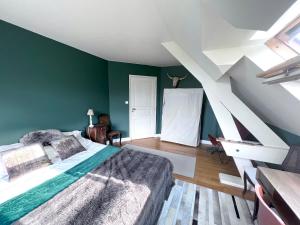 Maison de 4 chambres avec piscine privee jardin amenage et wifi a La Tagniere