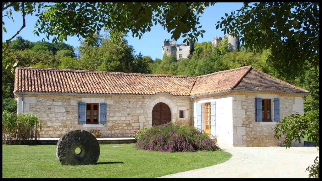 Maison de 4 chambres avec piscine privee jardin amenage et wifi a Saint Pierre de Cole Doumarias, 24800 Saint-Pierre-de-Côle