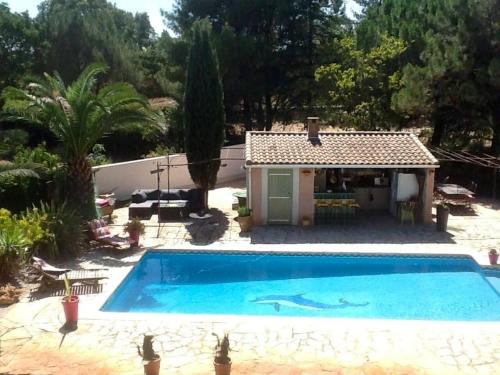 Maison de 4 chambres avec piscine privee jardin clos et wifi a Paulhan