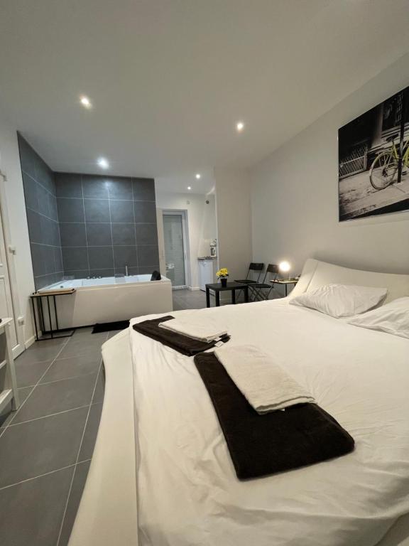Maison de 4 chambres avec terrasse amenagee et wifi a Vesc 26220 Vesc