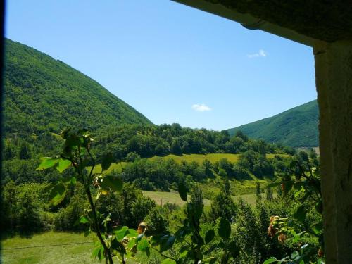 Maison de 4 chambres avec terrasse amenagee et wifi a Vesc