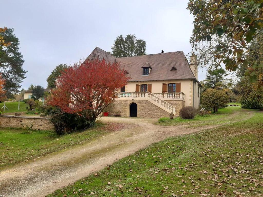 Maison de vacances Maison de 5 chambres avec jardin amenage et wifi a Le Bugue 401 Route des Galinats 24260 Le Bugue