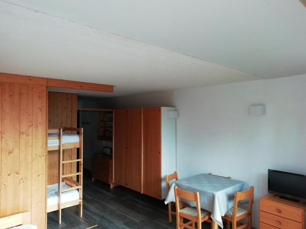 Maison de 5 chambres avec jardin clos et wifi a Morannes sur Sarthe 49640 Saint-Germain