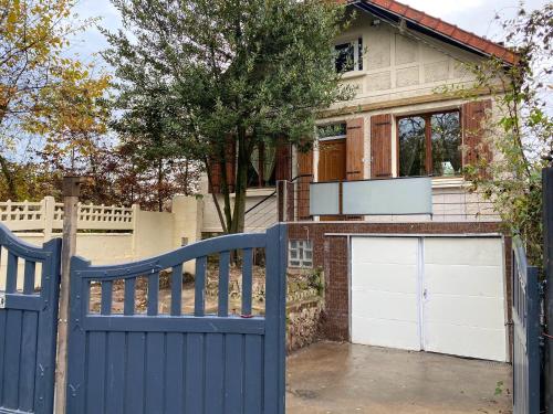 Maison de 5 chambres avec jardin clos et wifi a Saint Brice sous Foret