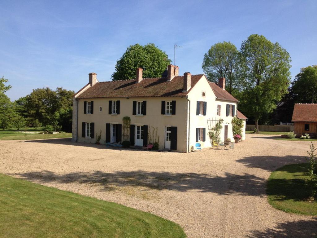 Maison de 5 chambres avec piscine privee jacuzzi et jardin clos a Thenac