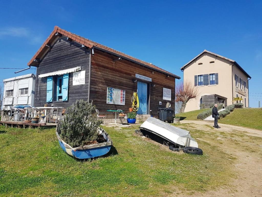 Maison de 5 chambres avec piscine privee jardin clos et wifi a Gigny sur Saone 16 Grande Rue, 71240 Gigny-sur-Saône