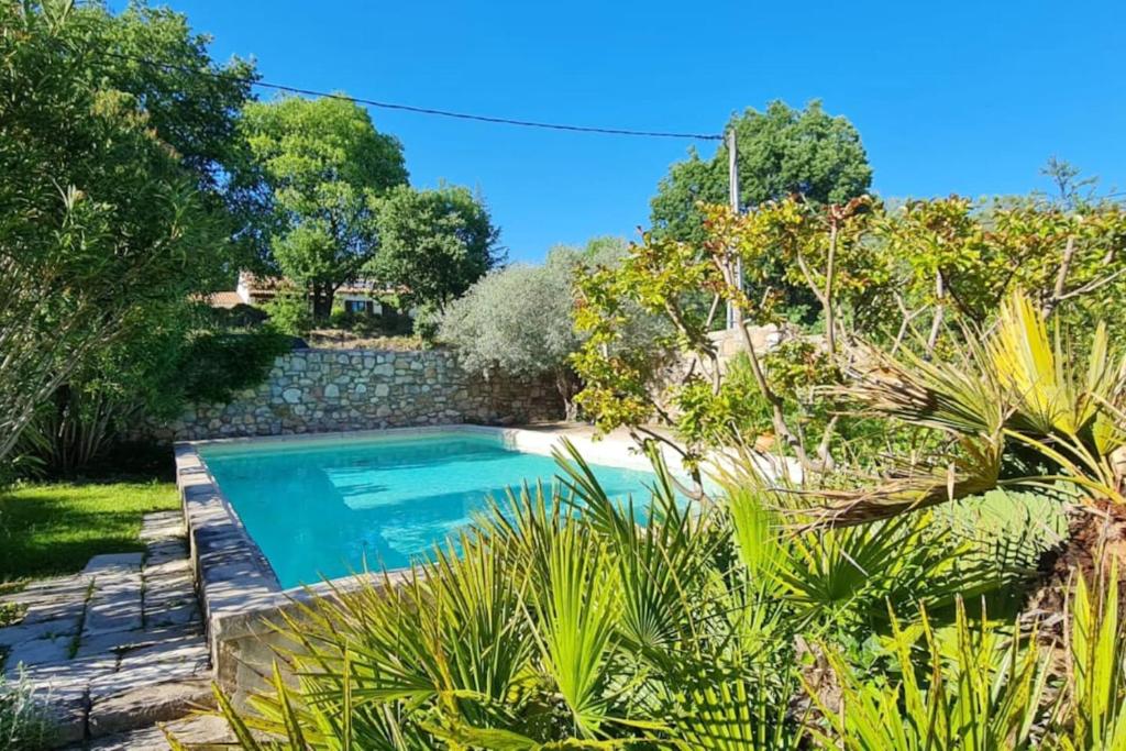 Maison de 5 chambres avec piscine privee jardin clos et wifi a Lorgues 1 Rue du Hameau de Châteaurenard Provence-Alpes-Côte d'Azur, Var, 83510 Lorgues