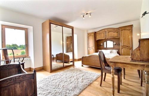 Maison de 6 chambres avec jacuzzi jardin amenage et wifi a Plougonven