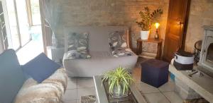 Maison de 6 chambres avec jardin clos et wifi a Bourguenolles