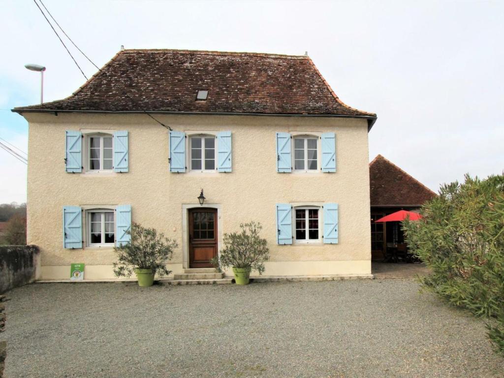 Maison de 7 chambres avec jardin clos et wifi a Viarmes