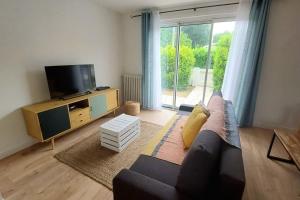 MAISON de 90 m avec PISCINE et JARDIN