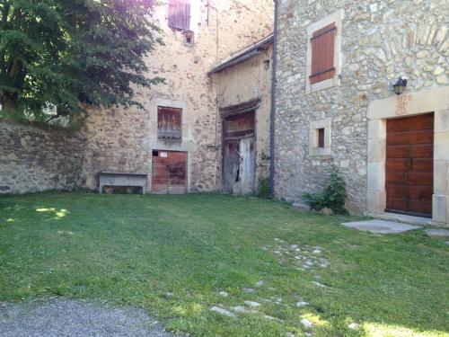 Maison de caractère en Pierre Cal Blanic
