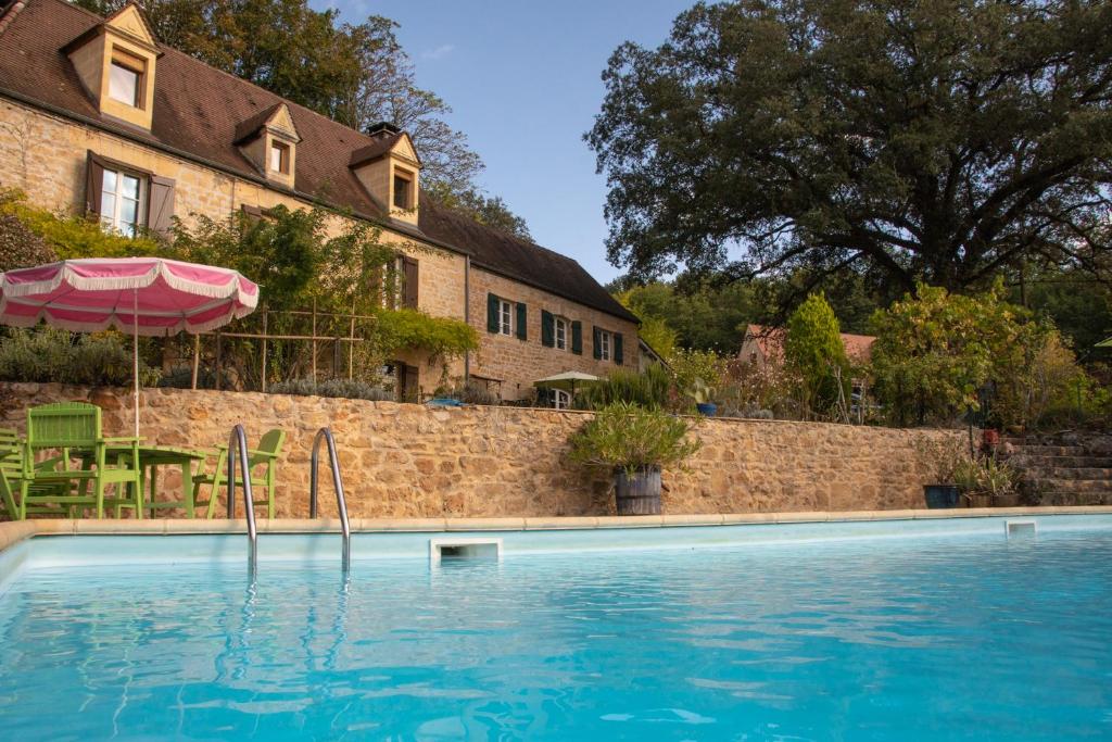 Maison de charme à 5 km de Sarlat avec piscine hermier1 rue Amiral Dartige du Fournet, 24200 Carsac-Aillac