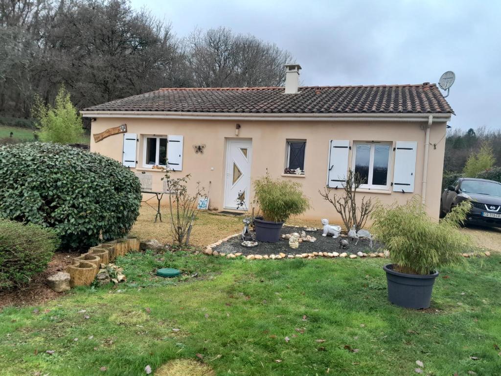 Maison de charme au bord de l'Aude, à 5min de la plage