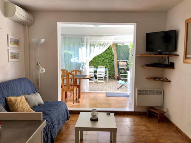 Maison de charme au bord de la verdure
