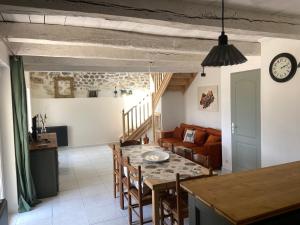 Maison de charme au cœur des vignes et Gironde