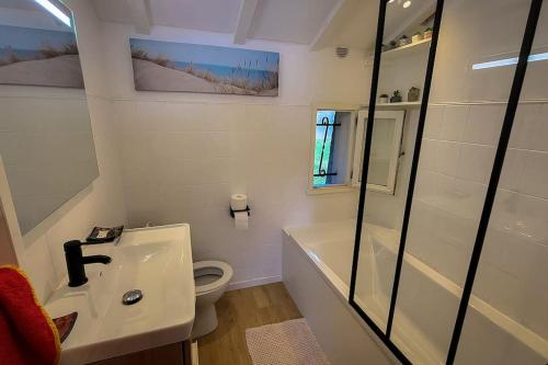 Maison de charme avec jardin, terrasse et jacuzzi