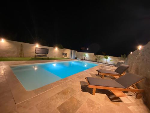 Maison de charme avec piscine privée dans le Sud de la France