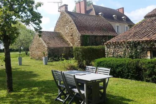 Maison de charme campagne parking gratuit LOCATION A LA SEMAINE EN ETE