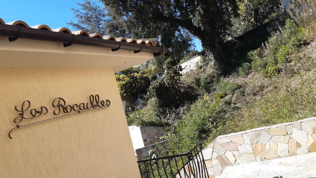 Maison de charme dans un beau jardin \ 50700 Valognes