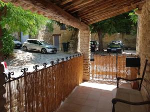 Maison de vacances maison de charme en Luberon 10 rue du Four 84240 Grambois Provence-Alpes-Côte d\'Azur