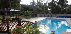 Maison de Maitre for 10 people in the heart of the vineyard