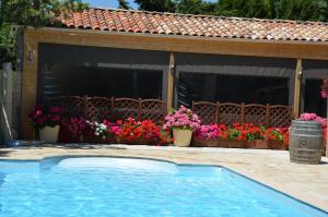 Maison de Maitre for 10 people in the heart of the vineyard