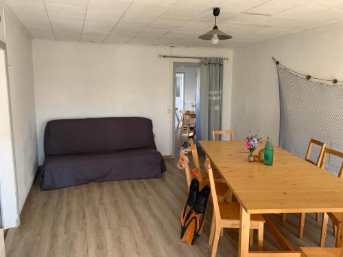 Maison de pêcheur à 150m de la plage