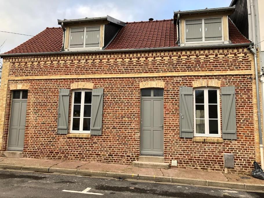 Maison de pêcheur+ jardin 5 min à pieds de la Baie 29 Rue de la République, 80550 Le Crotoy