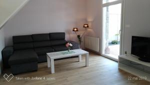 MAISON DE PLAISANCE AVEC JARDIN ET VUE MER A 200m