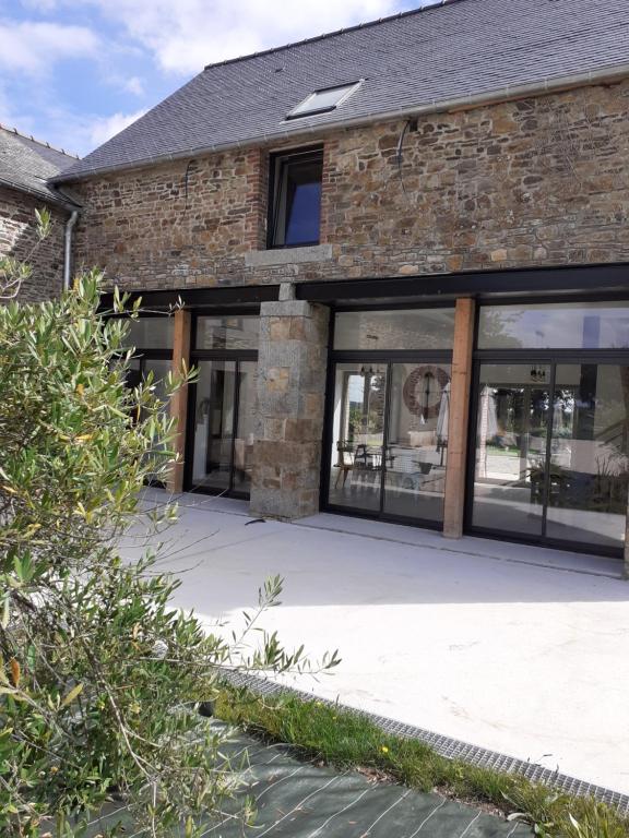 Maison de standing avec jardin à 200m de la plage