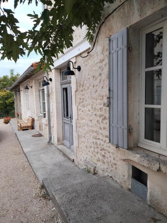 Maison de vacance calme et chaleureuse 45 Rue du Château, 16210 Chalais