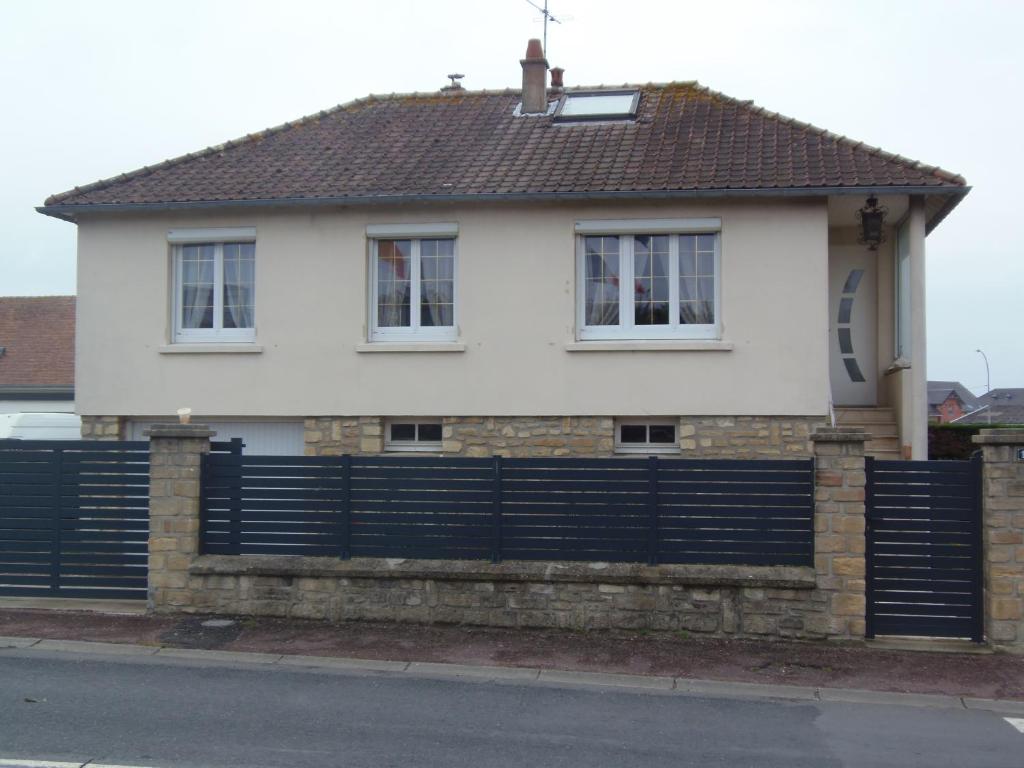 Maison de vacances maison de vacances 10 Avenue Emile Damecour 14450 Grandcamp-Maisy