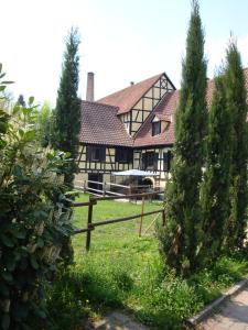 Maison de vacances Maison de vacances Alsace - Ferienhaus Elsaß - Holiday house Alsace Maison de vacances Alsace - Ferienhaus Elsaß Rue Moulin 11b 67240 Bischwiller Alsace