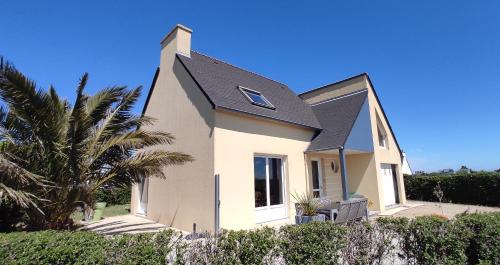 Maison de vacances bord de mer Sibiril Moguériec finistère la villa Léonie