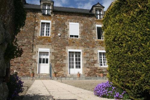 Maison de vacances en pierre entre terre et mer