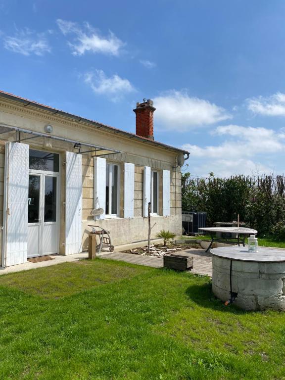 Maison de vacances en pierre 1 Impasse de la Baurie, 33340 Queyrac