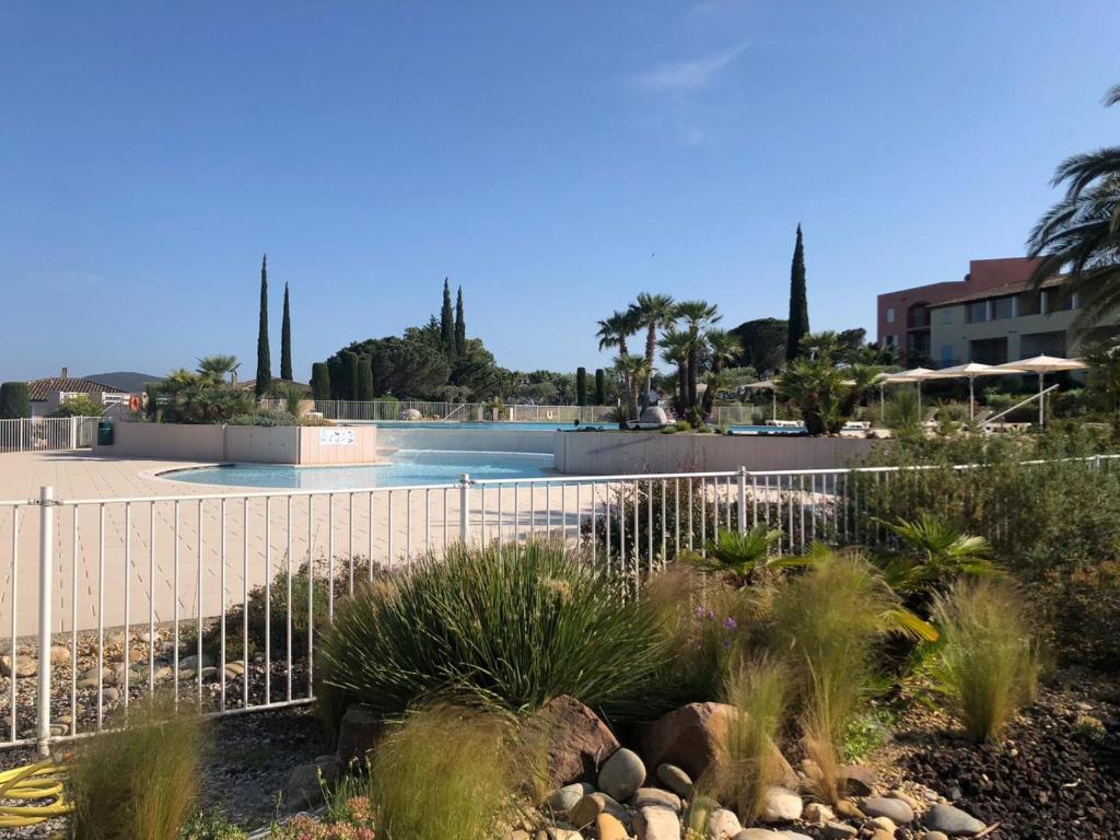 Maison de vacances-vue mer-piscine -tennis 346 Allée Fontainebleau, 83520 Roquebrune-sur Argens
